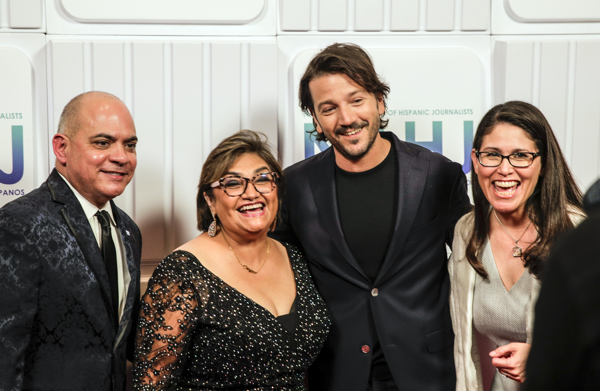 (L-R) National Association of Hispanic Journalists Executive Director David Peña, President Nora López, actor Diego Luna, and newly elected President Yvette Cabrera.